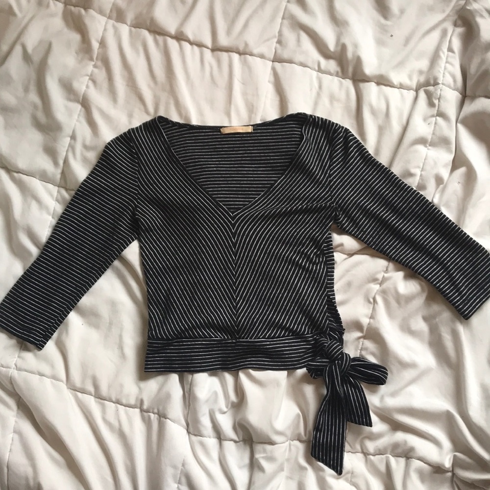 Striped quarter sleeve